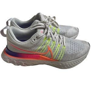 Nike React Infinity Run Flyknit 2 Platinum tint size 9 gently used